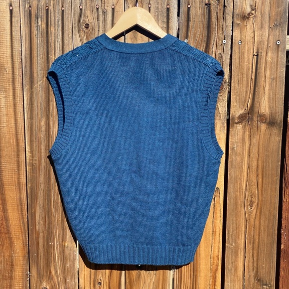 ⛓VINTAGE PENDLETON SWEATER VEST⛓ - Picture 2 of 3